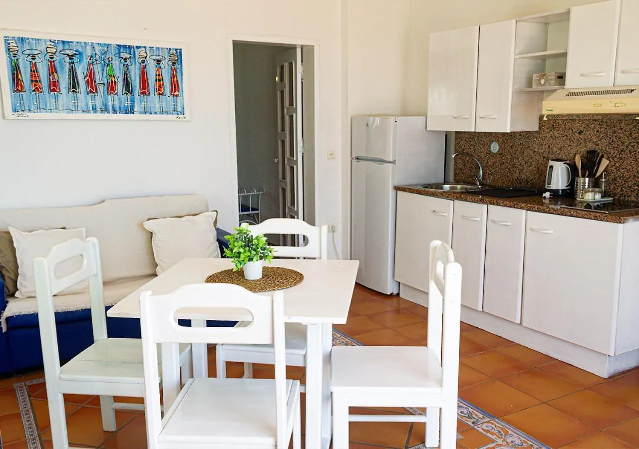 Vista Mar - Seafront Holiday Apartments Santa Maria