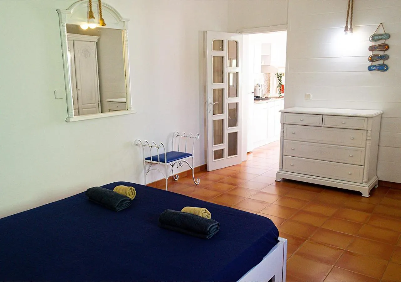 Vista Mar - Seafront Holiday Apartments Santa Maria