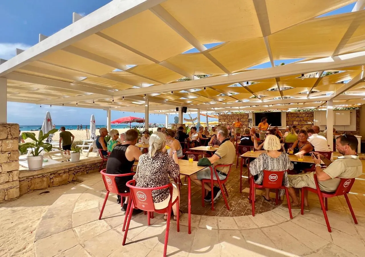 Vista Mar - Seafront Holiday Apartments Santa Maria